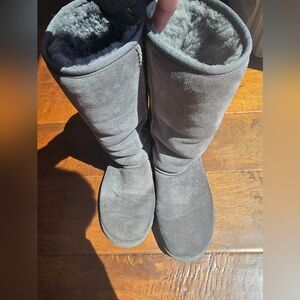 UGGS boots